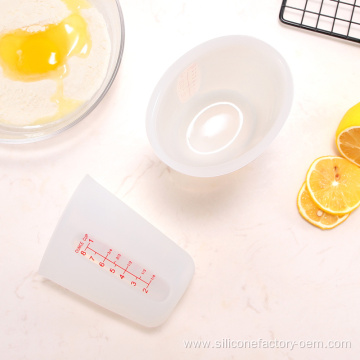 Handmade Silicone Measuring Cup With Scale